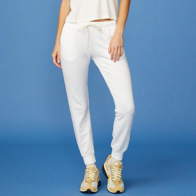 Monrow Supersoft Fleece Girlfriend Sweats In White