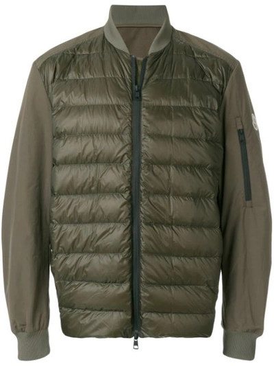Moncler Ariege Contrast-panel Quilted-down Jacket In Green