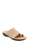 Trotters Regina Slide Sandal In Beige