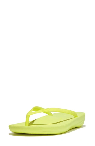 Fitflop Iqushion Flip Flop In Sunny Lime