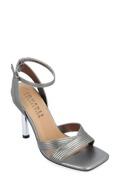 Journee Collection Annett Ribbed Strap Pump In Pewter