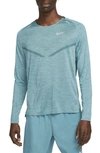 Nike Men's Techknit Dri-fit Adv Long-sleeve Running Top In Grey