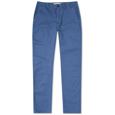 Norse Projects Aros Slim Light Stretch Chino In Blue