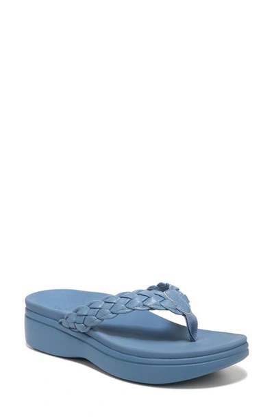 Vionic Kenji Platform Sandal In Blue Shadow