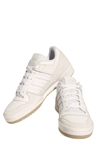 Adidas Originals Forum Low Sneaker In Chalk White/ Crystal White