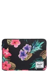 Herschel Supply Co Anchor 15-inch Macbook Sleeve - Black In Black Pineapple