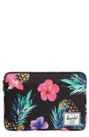 Herschel Supply Co Anchor 13-inch Macbook Sleeve - Black In Black Pineapple