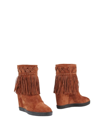Le Silla Ankle Boots In Brown
