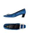 Roger Vivier Pumps In Pastel Blue