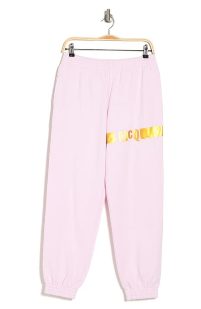 Mcq By Alexander Mcqueen Regular Fit Hologram Logo Sweatpants In Photocopy Pink
