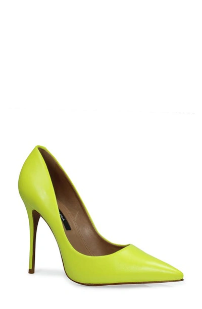 Bcbgmaxazria Nova Pump In Lemon