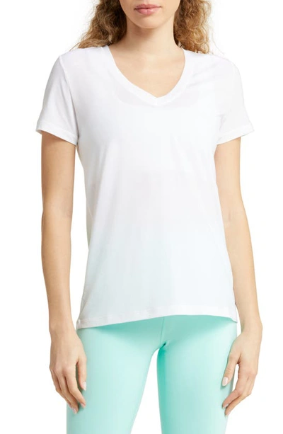Zella Ava Active V-neck T-shirt In White