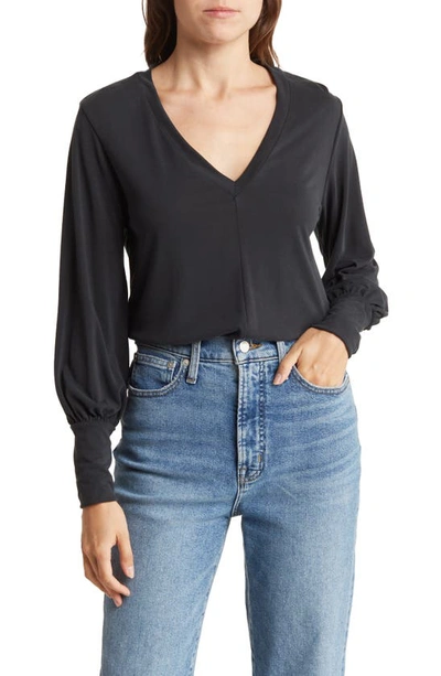 Renee C V-neck Long Sleeve Solid Top In Black