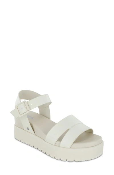 Mia Maya Platform Sandal In Bone