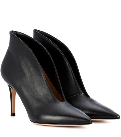 Gianvito Rossi Vania Leather High-back Ankle Boots In Black