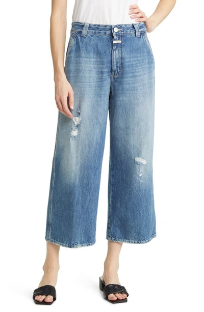 Closed Distressed Organic Cotton Cropped Jeans In Mid Blue