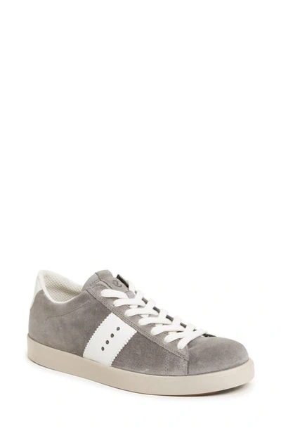 Ecco Street Lite Retro Sneaker In Steel/white