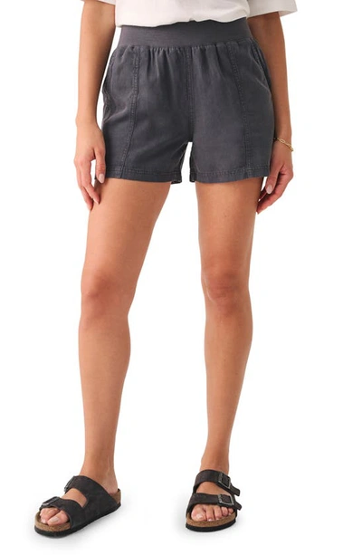 Faherty Arlie Day Short In Black In Faded Black