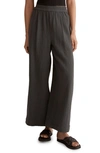 Madewell Lightspun Untailored Crop Wide Leg Pants In Black Coal