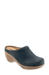 Softwalk Madison Clog In Navy Nubuck