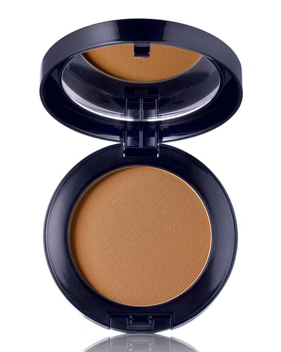 Estée Lauder Set. Blur. Finish Perfecting Pressed Powder In Light