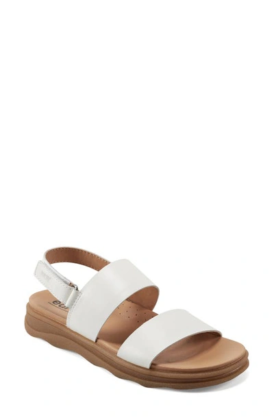 Earth Women's Leah Round Toe Strappy Casual Flat Sandals In Cream Leather