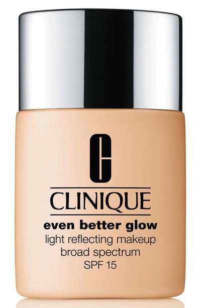 Clinique Even Better & #153 Glow Light Reflecting Makeup Broad Spectrum Spf 15, 1.0 Oz./ 30 ml In Bone