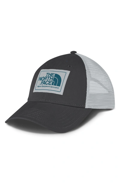 The North Face Mudder Trucker Hat - Grey In High Rise Grey/ Blue Coral
