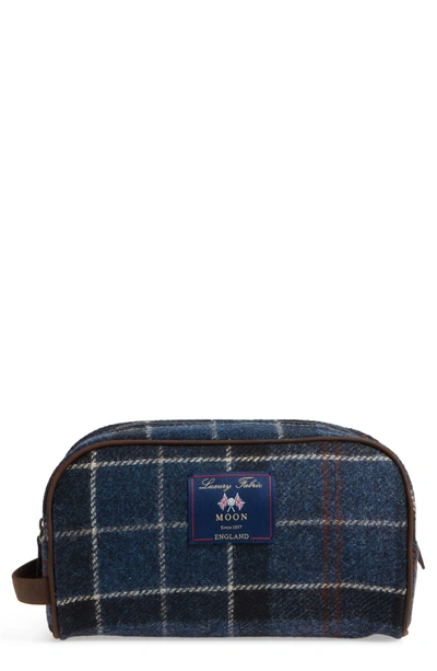 Barbour Tartan Dopp Kit In Navy / Rust Tartan