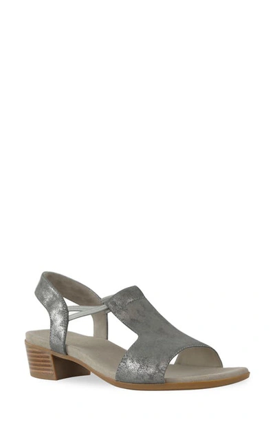 Munro Susan T-strap Sandal In Gunmetal