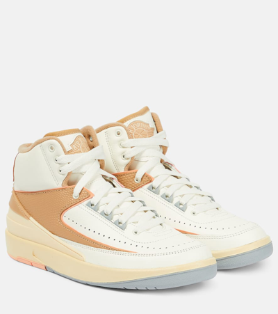 Nike Wmns Air Jordan 2 Retro Sneakers Sunset Haze In White