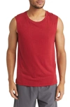 Alo Yoga The Triumph Sleeveless T-shirt In Victory Red