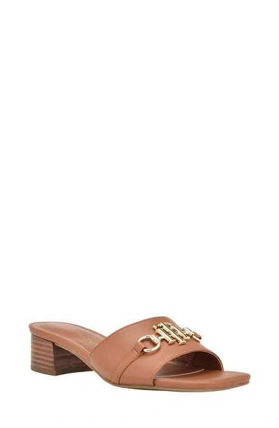 Tommy Hilfiger Pippe Sandal In Medium Brown