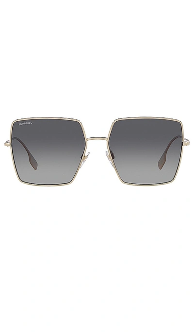 Burberry Women's Polarized Sunglasses, Be3133 Daphne In Light_gold_polar_grey_gradient