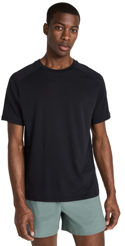 On Focus Performance Running T-shirt In Black