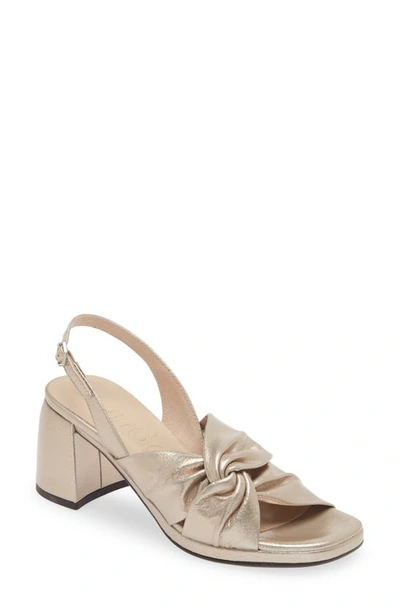 Wonders Knot Detail Block Heel Sandal In Platino