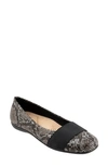 Trotters Samantha Flat In Black Snake