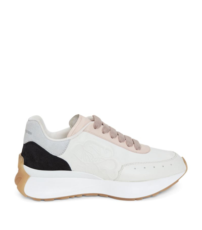 Alexander Mcqueen Runner Sprint Trainers In White,multicolor