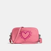 Coach X Keith Haring Crossbody Clutch In Schwarzkupfer/hellrosa