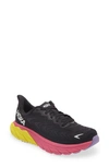 Hoka Arahi 6 Running Shoe In Black / Pink Yarrow