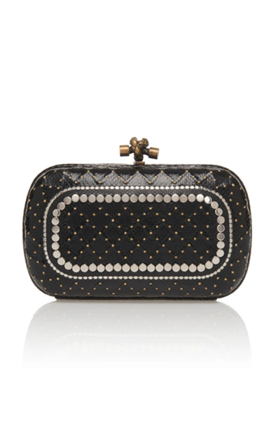 Bottega Veneta Small Chain Knot Clutch In Black