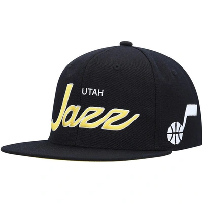 Mitchell & Ness Men's  Black Utah Jazz Hardwood Classics Script 2.0 Snapback Hat