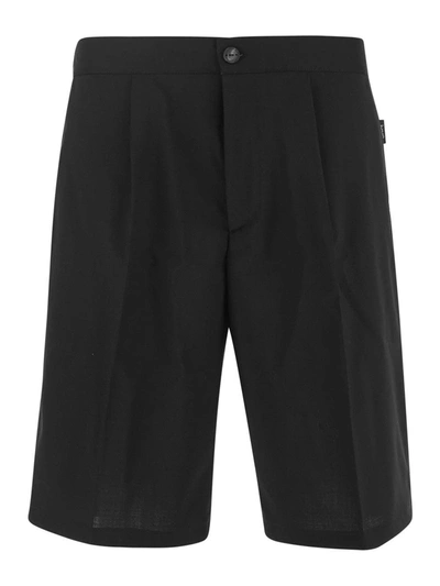Hevo Bermuda Shorts In Black