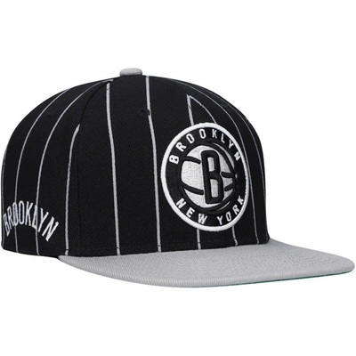 Mitchell & Ness Men's  Black, Gray Brooklyn Nets Hardwood Classics Pinstripe Snapback Hat In Black,gray