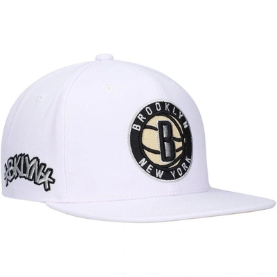 Mitchell & Ness Men's  White Brooklyn Nets Hardwood Classics Soul Snapback Hat