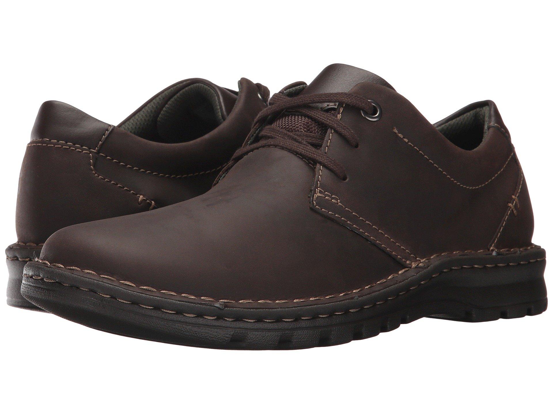 clarks vanek plain brown