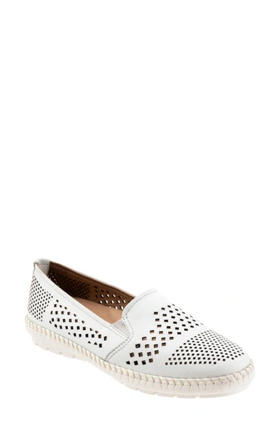 Trotters Royal Perforated Loafer In White