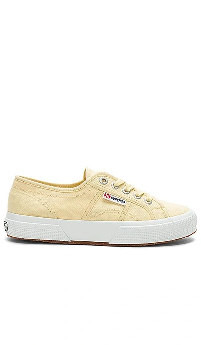 Superga 2750 Classic Sneaker In Yellow