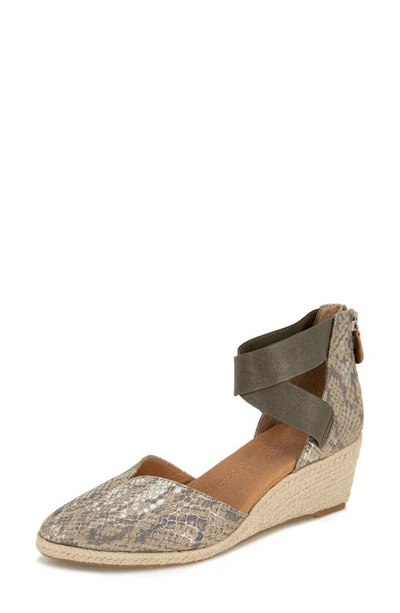 Gentle Souls By Kenneth Cole Orya Espadrille Wedge Sandal In Light Brown Snake