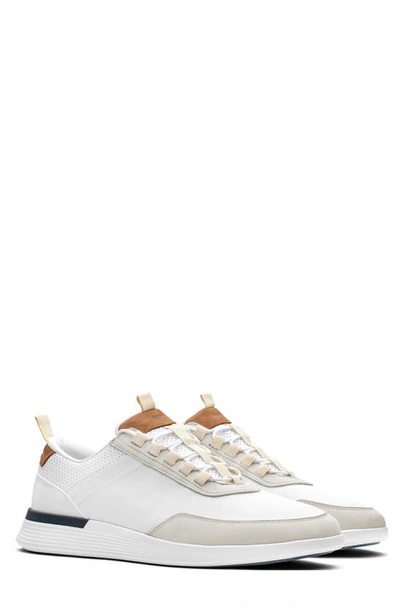 Wolf & Shepherd Crossover Victory Training Sneaker In White / White